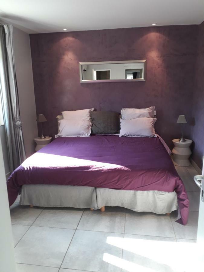 Guest House Domaine Des Grouilleres Saint-Clair-du-Rhone Екстер'єр фото